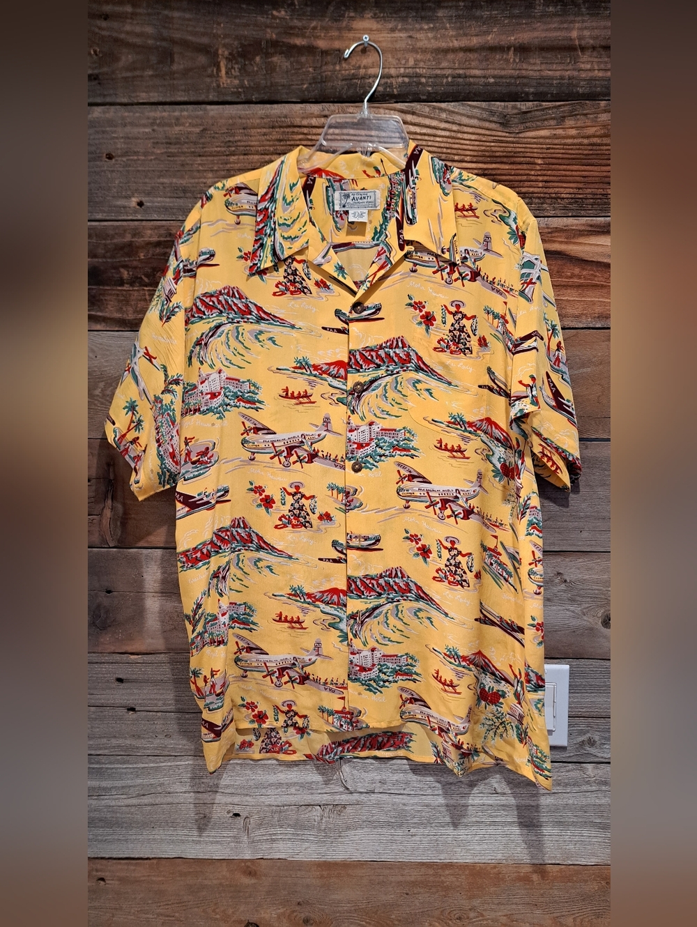Vintage Avanti Men's Hawaiian Shirt 100% silk